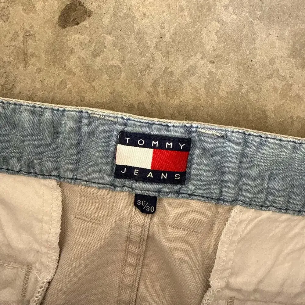 Vintage Y2K Tommy Hilfiger Wide-Leg Dress/Khaki Pants Off-White